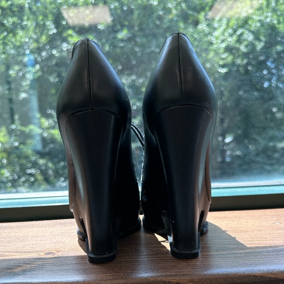 Yves Sain Laurent Silver Cage Sandals Shoes  Beautiful YSL Caged Platform Shoes